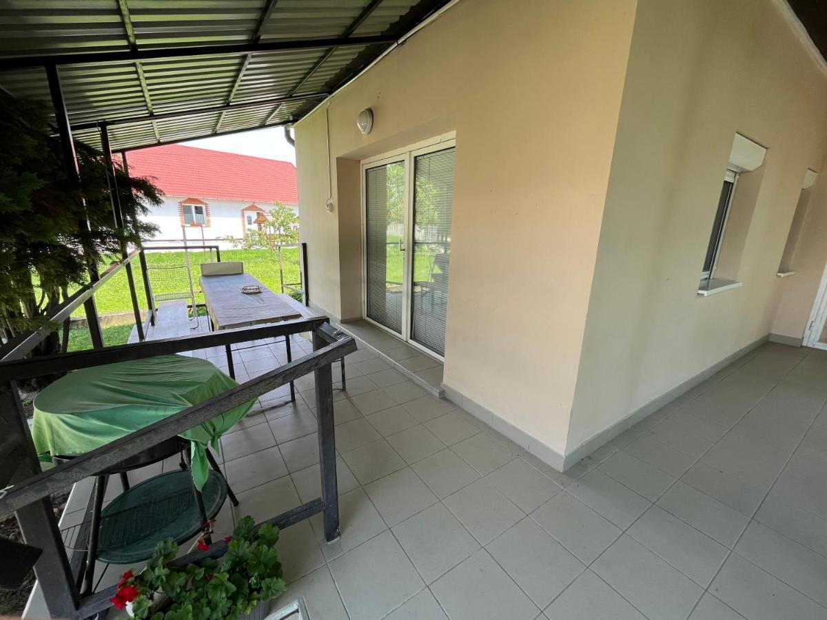 Tiszavirag Apartman Tiszakeszi Exteriér fotografie